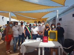Donato un defibrillatore alla comunità