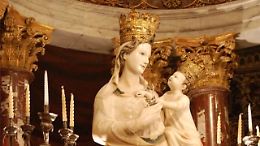 Rubata la corona in oro e corallo rosso della Madonna di Trapani