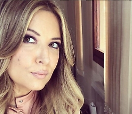 Rifiuti Noto, Selvaggia Lucarelli sul mancato saldo dell'affitto: «Altro che pagare! Chiederemo i danni»