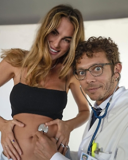 L'annuncio di Valentino Rossi: «La Franci è incinta!»