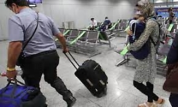 «Il mio Paese senza futuro, spero in una vita normale per i miei bambini»