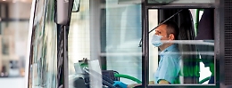 Covid, in bus e treni con mascherine e con capienza fino all'80%