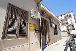 Muore per un malore al poliambulatorio della Guadagna dove era andato per una visita