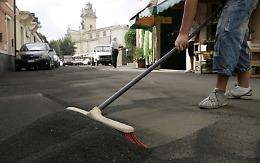 Etna, il sindaco di Milo: «Caduti 5 cm di cenere, siamo disperati»