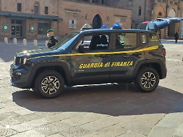 Ville con piscina e altri beni del valore di 12 mln di euro sequestrati a pregiudicato di Misterbianco