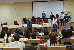 Test Medicina, a Catania 2.700 per 400 posti e Musumeci: «Abolire il numero chiuso»