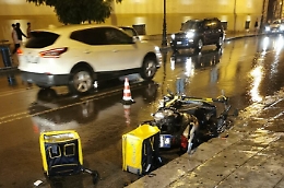 Scontro tra scooter e due monopattini a Palermo: tre rider feriti