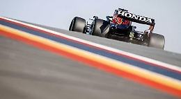 F1, Verstappen vince in Olanda davanti la marea orange e torna in testa alla classifica