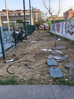 Catania, corso Martiri della Libertà: aree verdi abbandonate