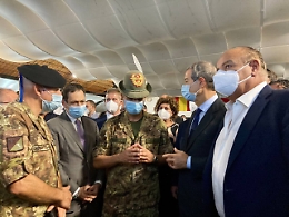 Il commissario Figliuolo a Palermo: «I vaccini servono per la libertà»