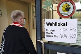 Il voto in Germania per il dopo Merkel: aperta la sfida Scholz-Laschet