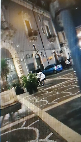 Catania: libero transito e parcheggio la sera in piazza Bellini