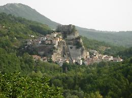 Bimba si allontana da scuola e sparisce in provincia di Isernia