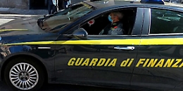 Siracusa, sequestro beni per un 1 mln di euro a rappresentante legale societ&agrave; di trasporto di merci