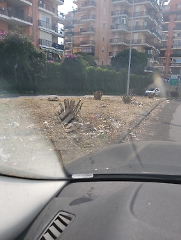 Catania: verde abbandonato a Canalicchio