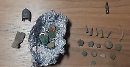 Quattro tombaroli scoperti a Kamarina e denunciati