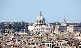 Il Vaticano non puo' essere denunciato per casi preti pedofili