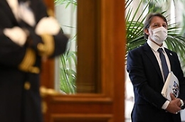 Manovra, 5 mld di euro per le pensioni: ipotesi Ape per sostituire Quota 100