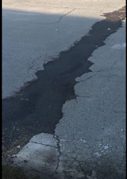 Catania, Piazza Giorgio La Pira: strada rattoppata
