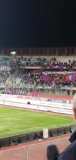 Catania, i tifosi tornano in Curva Nord dopo 600 giorni: il video dei cori