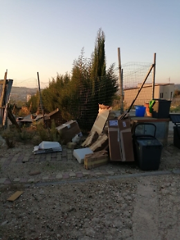 Agrigento: viale Gagini sommerso dal cartone