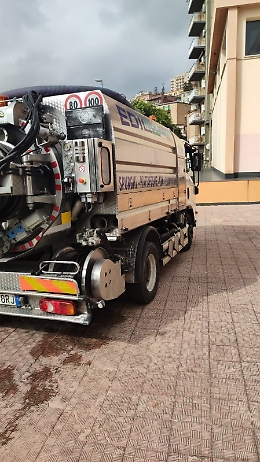 Espurgo a scuola eseguito grazie ad un assessore e un consigliere comunale