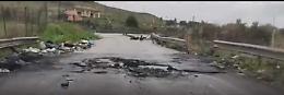 Adrano: voragini sulla Sp 122 verso il ponte dei Saraceni