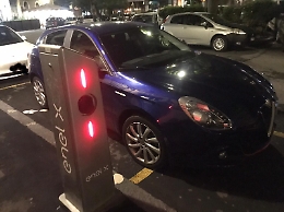 "Chi ha un’auto elettrica non può caricarla a Catania"
