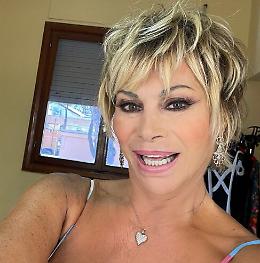 Carmen Russo sfrattata da locali scuola di danza a Palermo per morosità