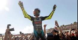 Valentino Rossi lascia la MotoGp, a Valencia l'ultimo traguardo di un'icona