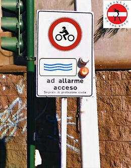 Catania: "La strada non può essere un luogo dove morire annegati"