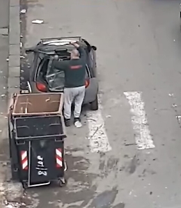 Lascia infissi in strada con felpa della Dusty. Azienda denuncia: «Non lavora per noi»