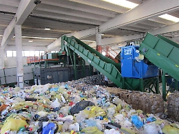 Rifiuti, a cinque mesi da rogo resta fermo in parte l'impianto di Kalat Impiant