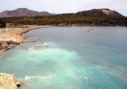 Gas, a Vulcano si allarga la "zona rossa": accessi vietati in altre zone