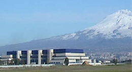 Per Intel a Catania ora Musumeci cerca un'area di 150 ettari nell'Etna valley