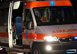 Bimbo di 20 mesi si ustiona in casa con acqua bollente: ferite al viso e al torace