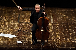 Madunnuzza, Madunnuzza: Stabat Mater di Sollima in siciliano al Teatro massimo Bellini