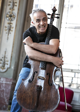 Giovanni Sollima in concerto al Teatro Sangiorgi