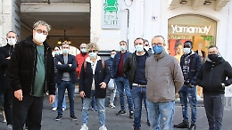 A Catania protestano i ristoratori: «Ultime restrizioni, sono ennesima mazzata»