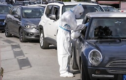 File interminabili per i tamponi anche a Caltanissetta