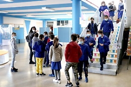 Covid, il pressing dei governatori: è battaglia sulla scuola