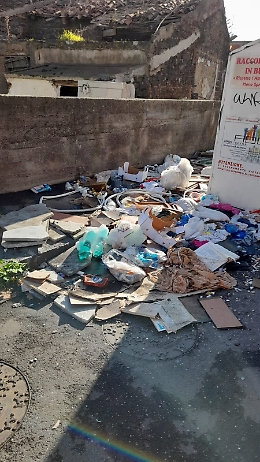 Catania: "che fine hanno fatto operatori ecologici?"