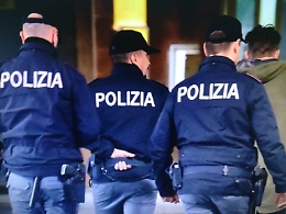 Senza patente e senza assicurazione: fugge all'alt, ma viene acciuffato