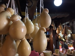 I formaggi come opere d'arte, a Ragusa ecco la cacioteca regionale