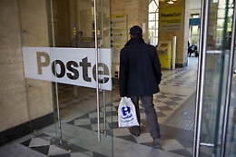 Ritiro della pensione con il Green pass ma al supermercato l'accesso è libero