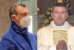 Amadeus alla messa celebrata dall'ex giornalista Rai Fabrizio Gatta