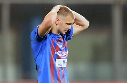 Moro la riapre, Sipos spreca il pari: il film di Catania Catanzaro 1 a 2