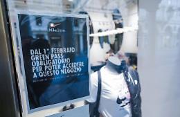 Già dall'estate niente restrizioni per i positivi asintomatici: gli scenari per il dopo covid