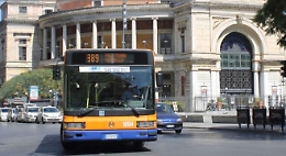 Palermo, autista dell'Amat aggredito sul bus 389 stracolmo di passeggeri