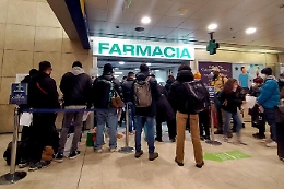 Covid, a gennaio spesa di 58 milioni di euro per tamponi rapidi in farmacia